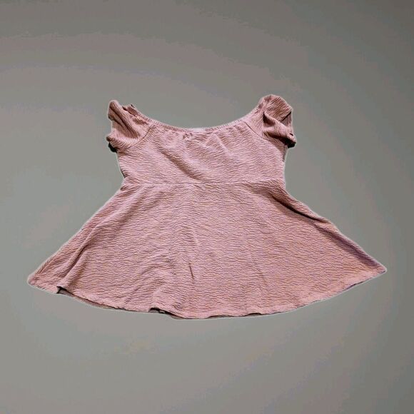 Torrid Women’s Size 00 Textured Smocked Off Shoulder Babydoll top Dusty Pink - Picture 2 of 3